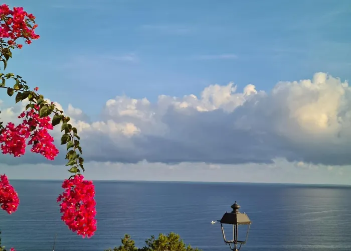 Apartament Terrazza & Romantica Sospese Sul Mare Del Borgo Antico --- Terrace & Romantic Over The Sea Of The Ancient Village Castelsardo