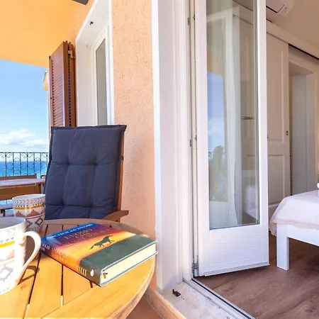 아파트 Terrazza & Romantica Sospese Sul Mare Del Borgo Antico --- Terrace & Romantic Over The Sea Of The Ancient Village 카스텔사르도