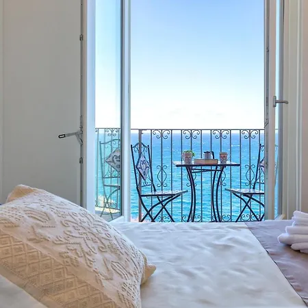 Terrazza Romantica: Sea View In Ancient Village