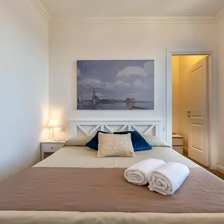 Terrazza & Romantica Sospese Sul Mare Del Borgo Antico --- Terrace & Romantic Over The Sea Of The Ancient Village 아파트