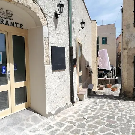 Terrazza & Romantica Sospese Sul Mare Del Borgo Antico --- Terrace & Romantic Over The Sea Of The Ancient Village Appartement