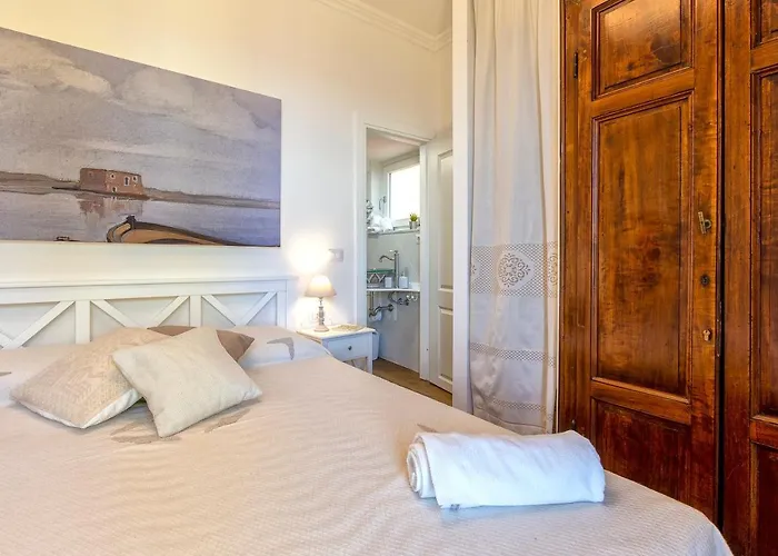 Terrazza & Romantica Sospese Sul Mare Del Borgo Antico --- Terrace & Romantic Over The Sea Of The Ancient Village *