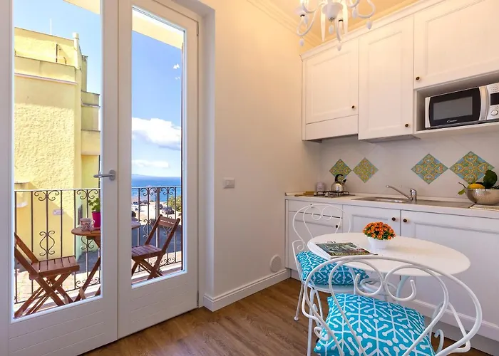 Daire Terrazza & Romantica Sospese Sul Mare Del Borgo Antico --- Terrace & Romantic Over The Sea Of The Ancient Village Castelsardo